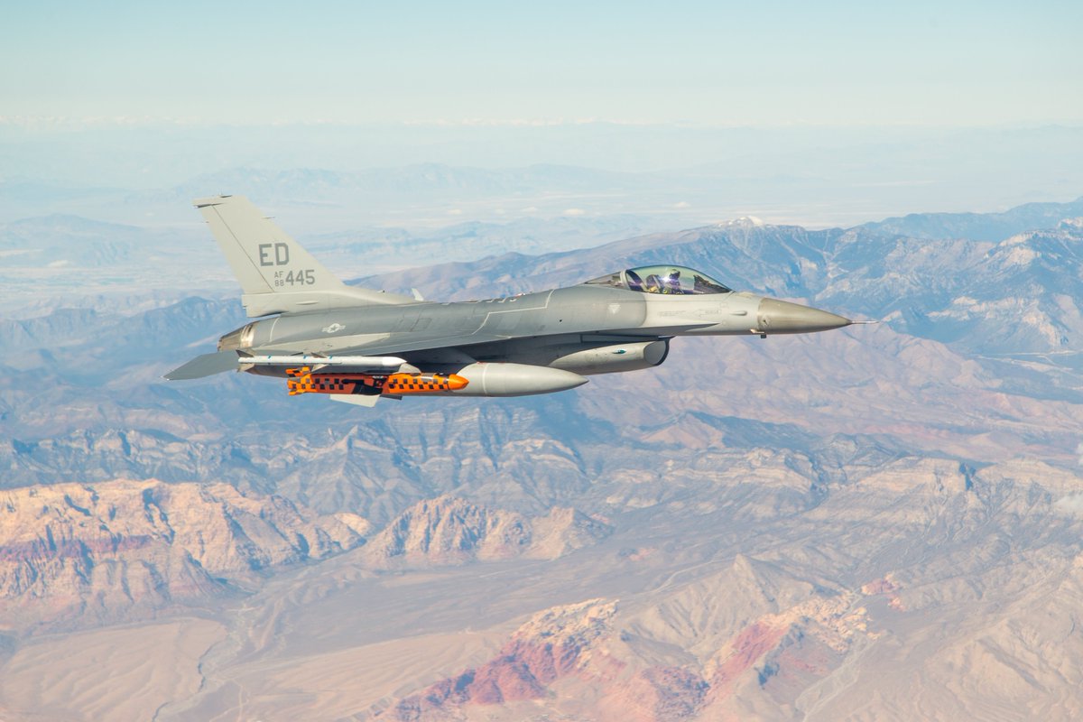 Δοκιμή JSM σε F16 Πτήση & Διάστημα