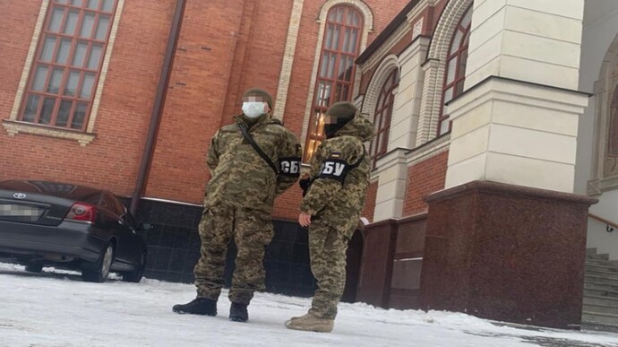  Ουκρανία, ένας «μικρός» εκκλησιαστικός πόλεμος γίνεται στα μετόπισθεν.
